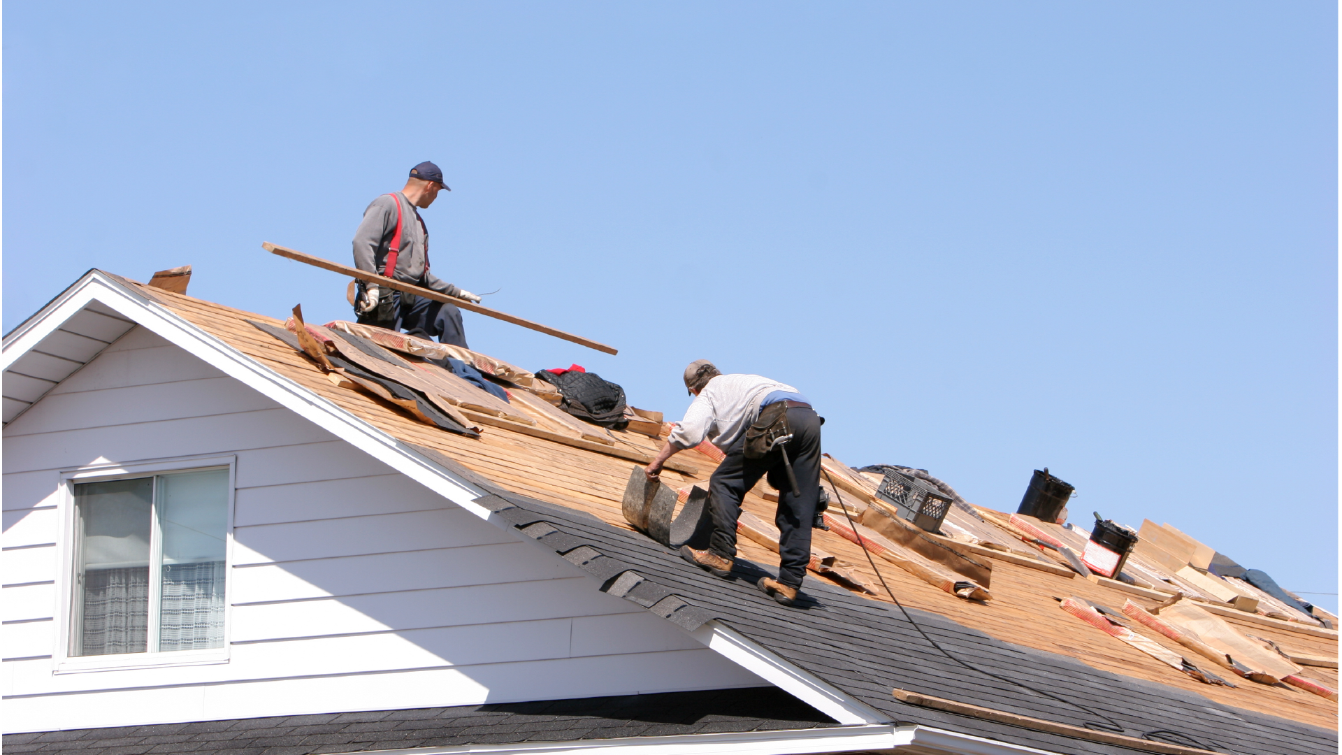 Do I need to wait until spring to replace my roof?